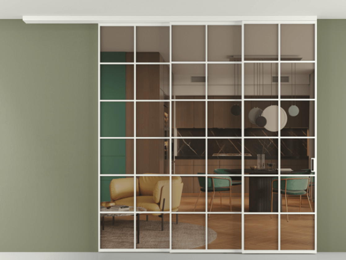 Перегородка Формато вдоль стены на потолок 3 створки с синхронным механизмом АЛПР 040.05 Алюминий светло-серый Прозрачное бронзовое стекло, триплекс Цена 403278 ₽ | Volhovec