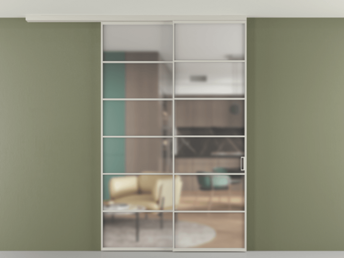 Перегородка Формато вдоль стены на потолок 2 створки с синхронным механизмом АЛПР 040.04 Алюминий тёплый серый Сатинированное стекло "Мателюкс Кристал Вижн", калёное, матовое, каленое 6 мм Цена 69868540 so'm | Volhovec