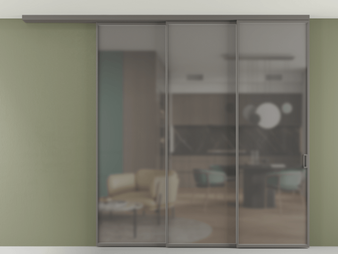 Перегородка Формато вдоль стены на потолок 3 створки с синхронным механизмом АЛПР 040.01 Алюминий классический серый Сатинированное серое стекло, триплекс Цена 77567920 so'm | Volhovec