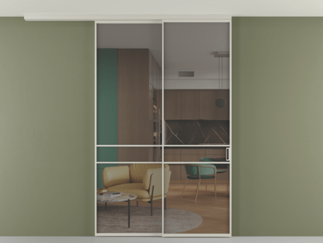 Перегородка Формато вдоль стены на потолок 2 створки с синхронным механизмом АЛПР 040.02 Алюминий тёплый серый Прозрачное серое стекло, триплекс Цена 63137060 so'm | Volhovec