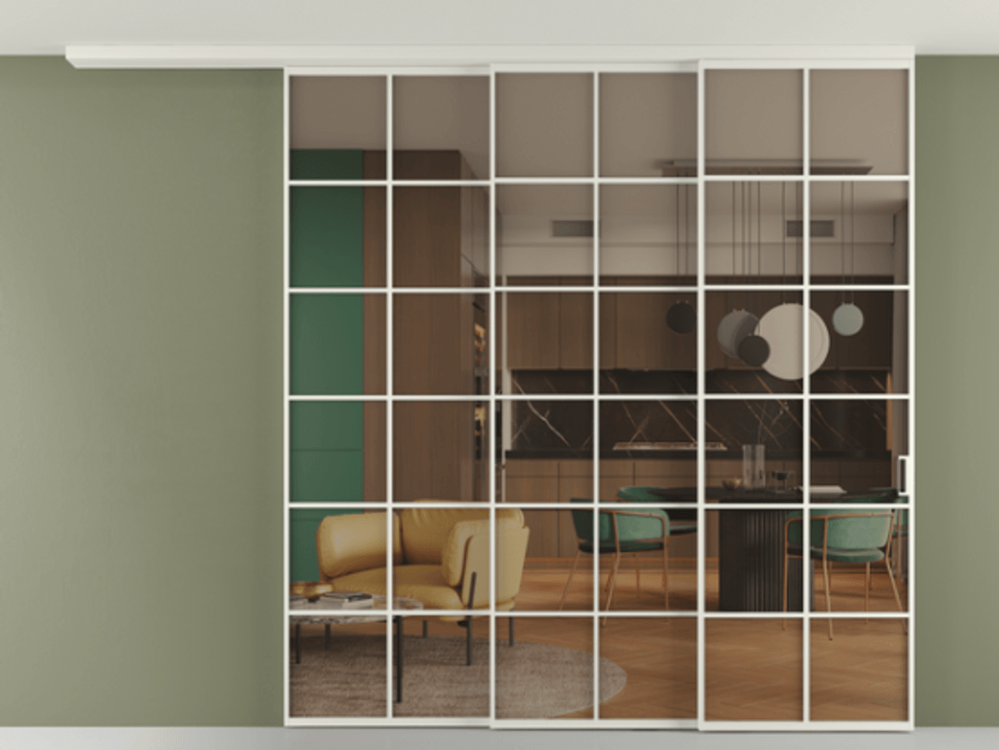 Перегородка Формато вдоль стены на потолок 3 створки с синхронным механизмом АЛПР 040.05 Алюминий Белый Прозрачное бронзовое стекло, триплекс Цена 383878 ₽ | Volhovec