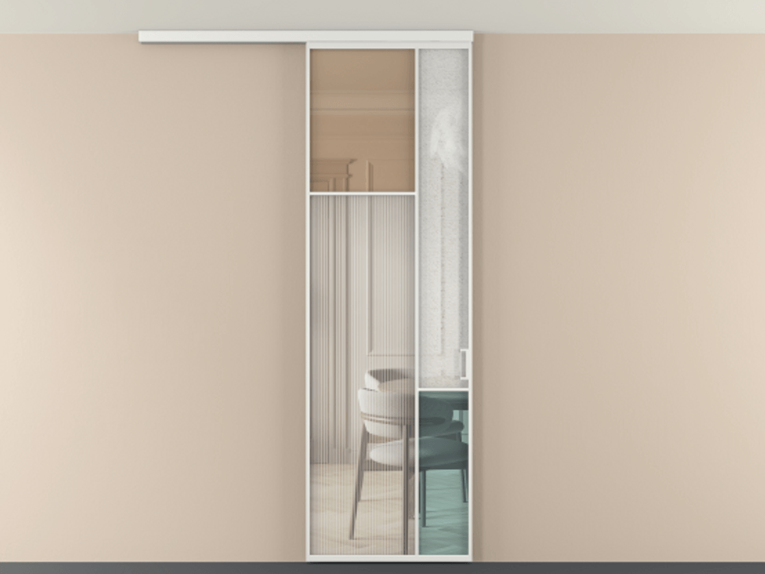 Перегородка Мозаик вдоль стены на потолок 1 створка АЛПР 041.10 Алюминий белоснежный Комбинация стекол Группы 1 и Группы 3 Цена 28631120 so'm | Volhovec