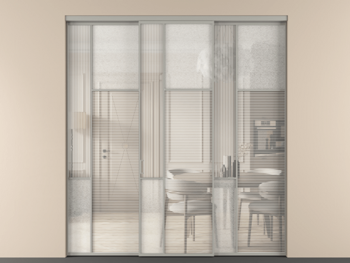 Перегородка Мозаик внутри проёма 3 створки АЛПР 041.11 Алюминий нейтральный серый Рифлёное стекло "Дюна", триплекс, 6 мм + Фактурное стекло "Лёд", триплекс Цена 74174170 so'm | Volhovec