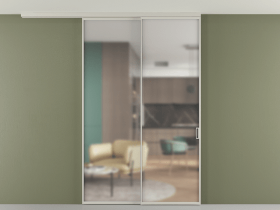 Перегородка Формато вдоль стены на потолок 2 створки с синхронным механизмом АЛПР 040.01 Алюминий тёплый серый Сатинированное стекло "Мателюкс Кристал Вижн", калёное, матовое, каленое 6 мм Цена 63973420 so'm | Volhovec