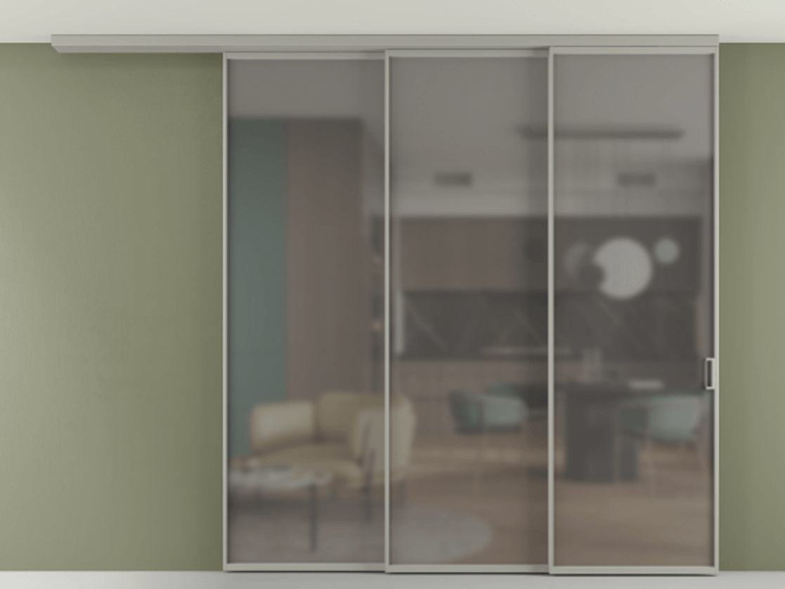 Перегородка Формато вдоль стены на потолок 3 створки с синхронным механизмом АЛПР 040.01 Алюминий нейтральный серый Сатинированное серое стекло, триплекс Цена 77567920 so'm | Volhovec