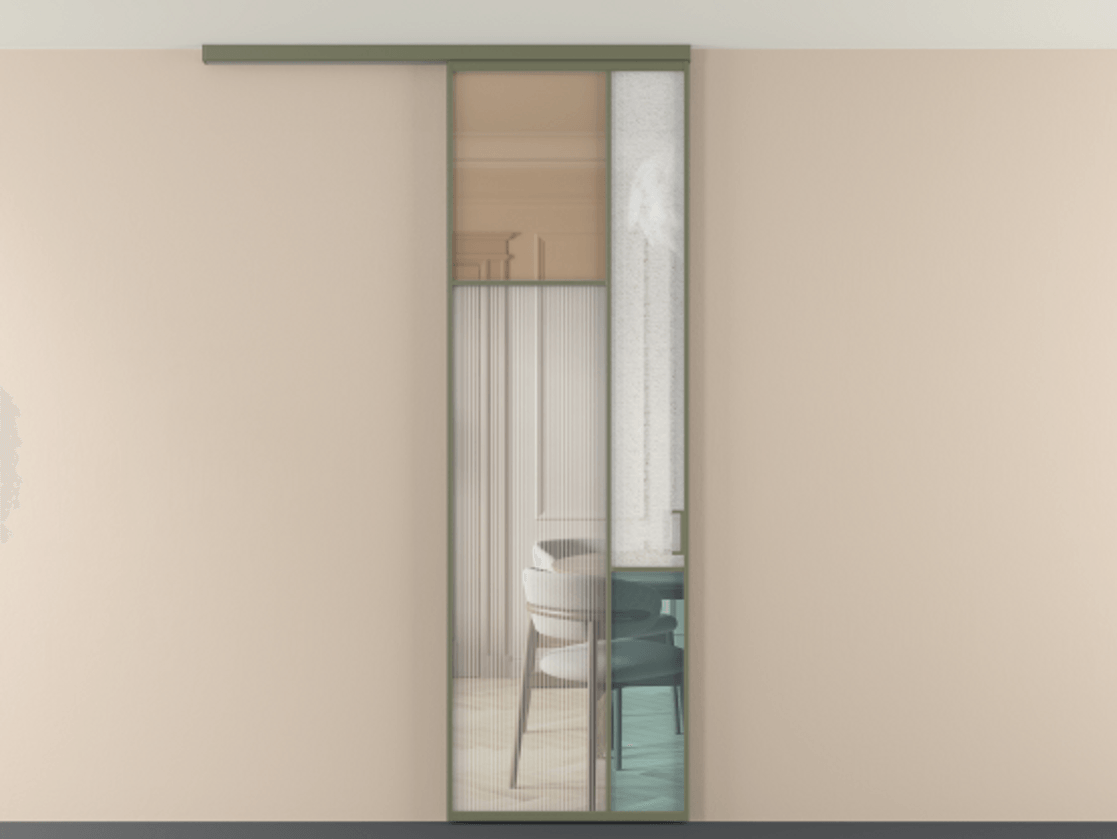 Перегородка Мозаик вдоль стены на потолок 1 створка АЛПР 041.10 Алюминий оливковый тёмный Комбинация стекол Группы 1 и Группы 3 Цена 28631120 so'm | Volhovec