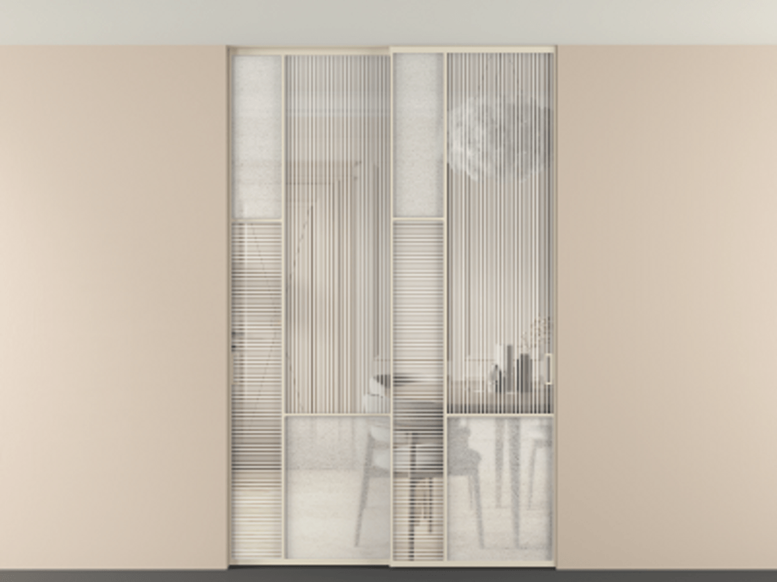 Перегородка Мозаик внутри проёма скрытое крепление в потолок 2 створки АЛПР 041.13 Алюминий бежево-серый Рифлёное стекло "Дюна", триплекс, 6 мм + Фактурное стекло "Лёд", триплекс Цена 69137740 so'm | Volhovec