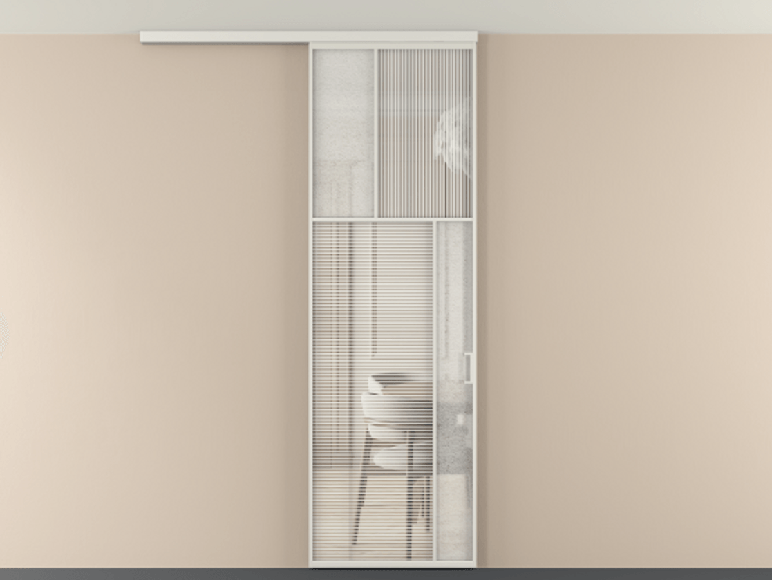 Перегородка Мозаик вдоль стены на потолок 1 створка АЛПР 041.23 Алюминий серый Рифлёное стекло "Дюна", триплекс, 6 мм + Фактурное стекло "Лёд", триплекс Цена 29037120 so'm | Volhovec