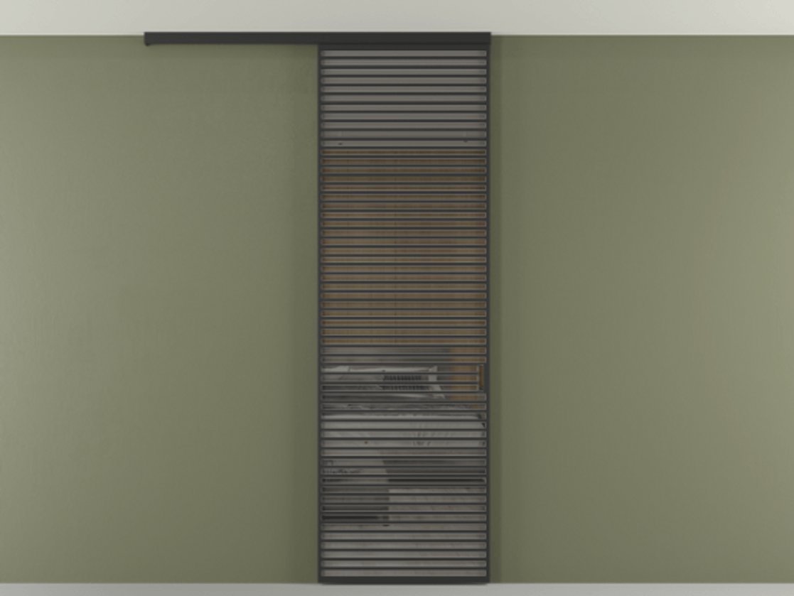 Перегородка Формато вдоль стены на потолок 1 створка АЛПР 040.07 Алюминий Черный Рефлективное серое стекло "Стопсол", калёное Цена 45366440 so'm | Volhovec